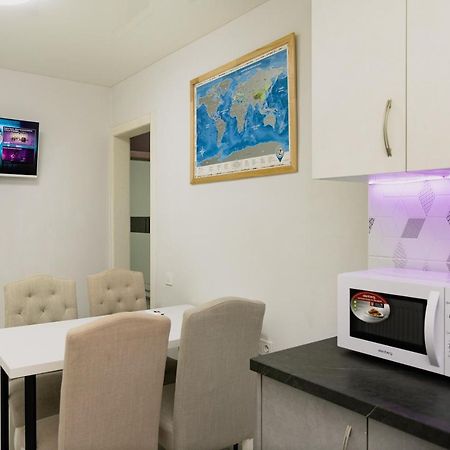 Relax Apartments Sumy Ngoại thất bức ảnh